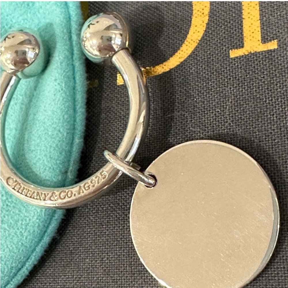 Tiffany And Co Vintage Sterling Silver Horseshoe Keyring And Circle Tag